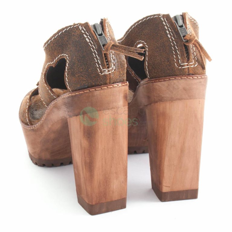 Sandalias XUZ Com Recortes Castanhas 40336-CS