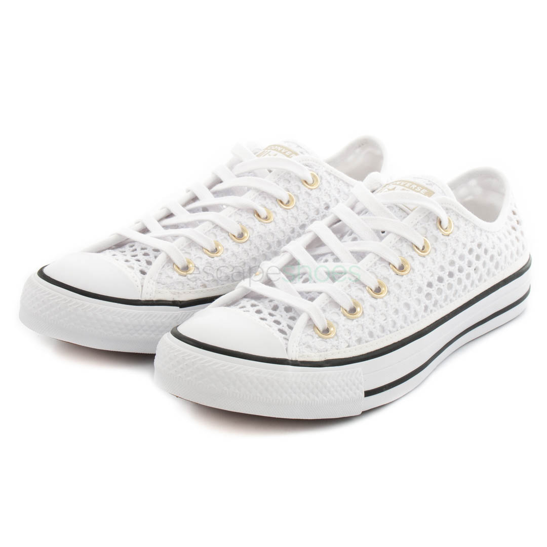 white crochet converse shoes