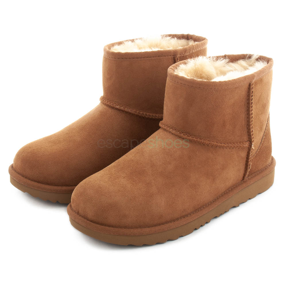 kids ugg boots size 1