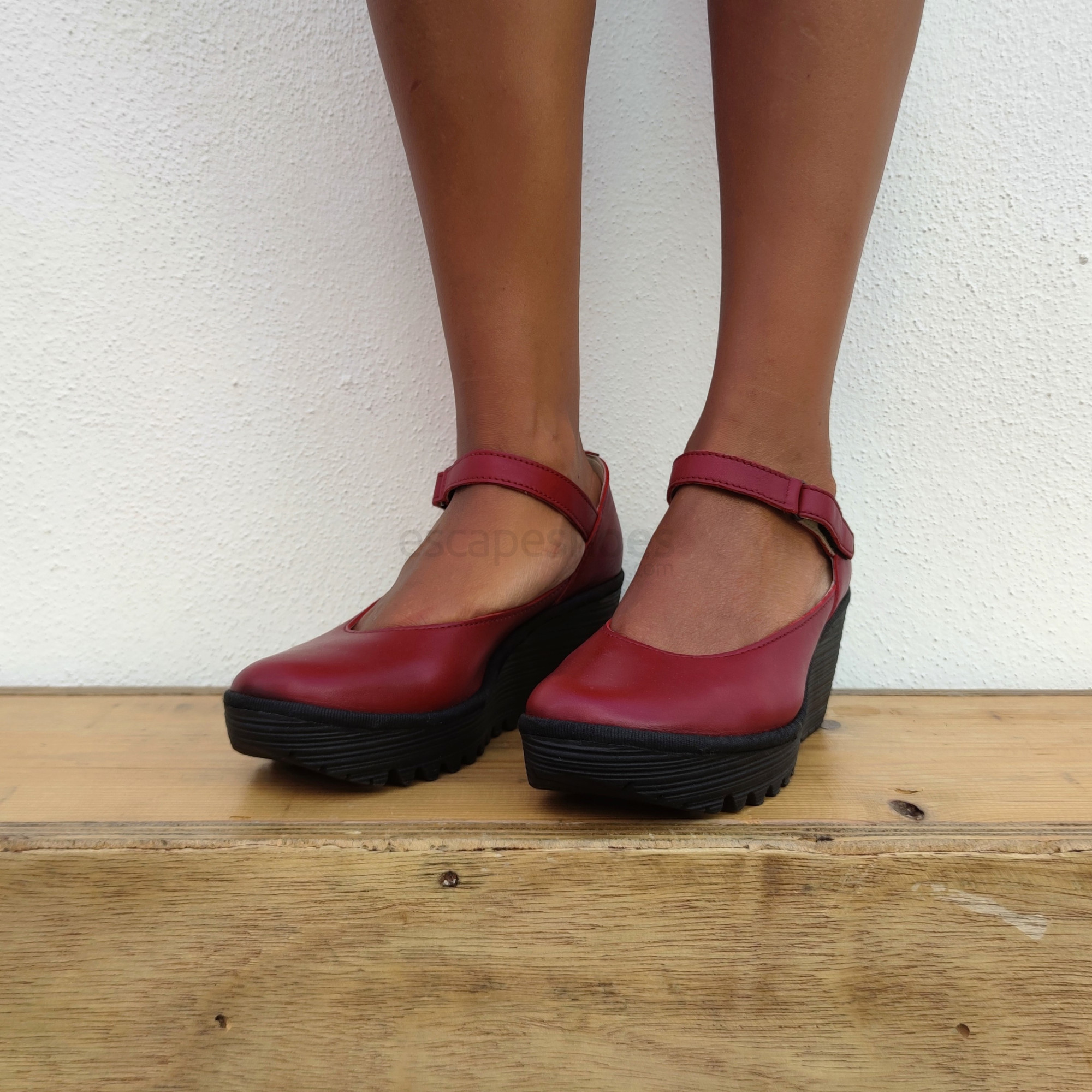  FLY London Zapatos de tacón para, Lipstick Rojo : Ropa, Zapatos  y Joyería